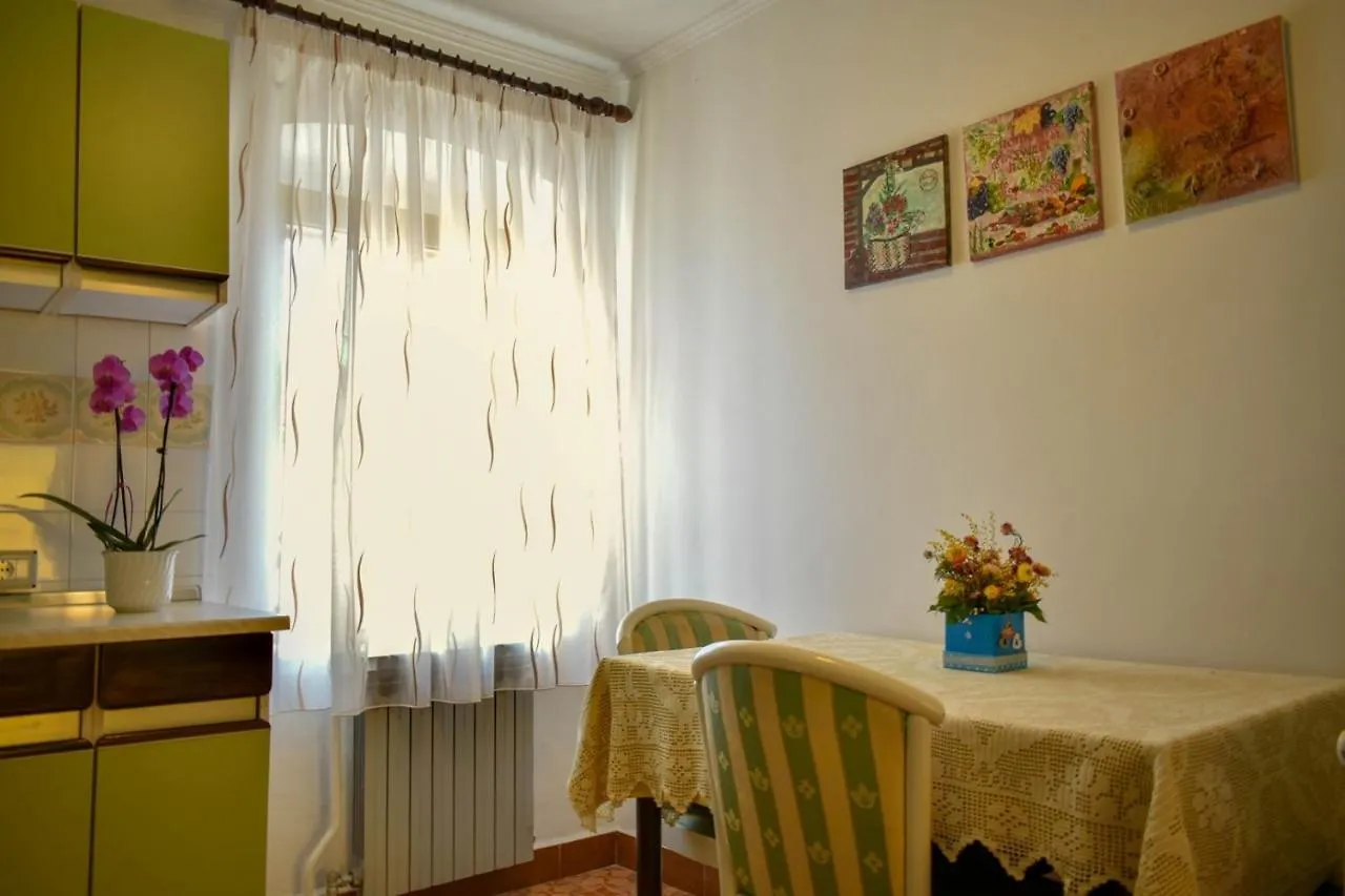 Two Bedrooms Apartment Vrsar Goga-Max 4 Pax, Beach Area