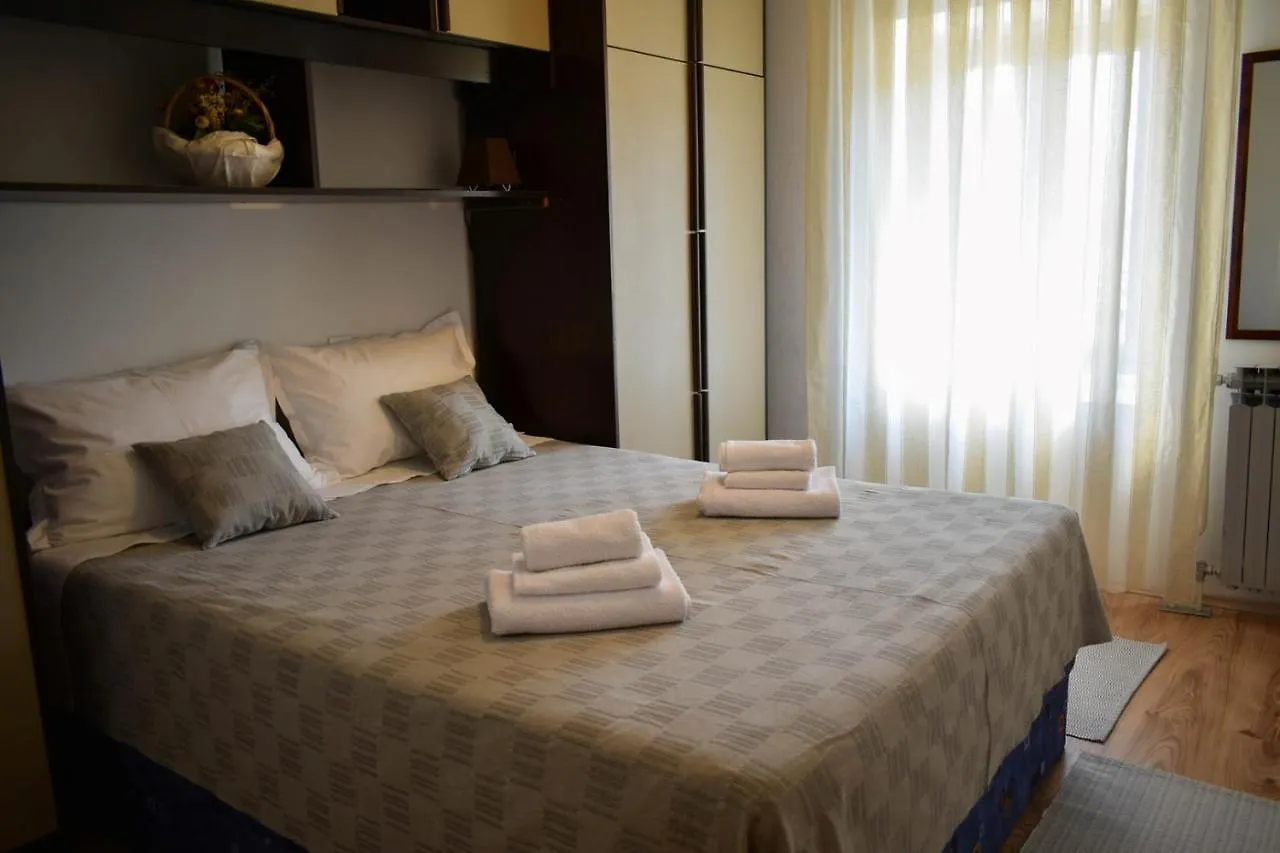 Two Bedrooms Apartment Vrsar Goga-Max 4 Pax, Beach Area Croatia