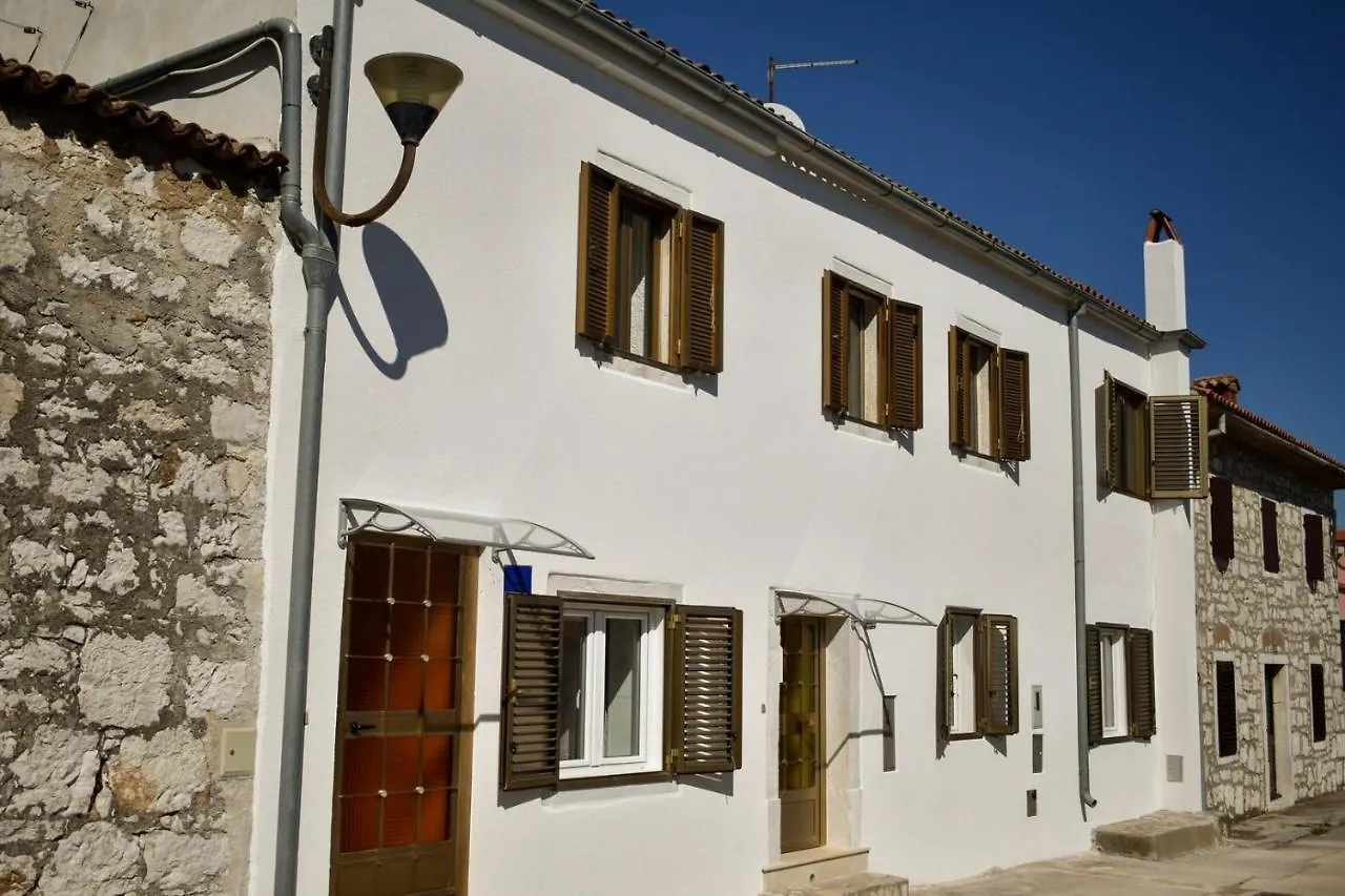 Two Bedrooms Apartment Vrsar Goga-Max 4 Pax, Beach Area